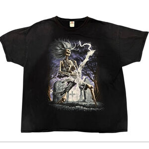 Vintage 90's Fruit Of The Loom Skeleton Graveyard Heavy Metal T-Shirt Size 3XL
